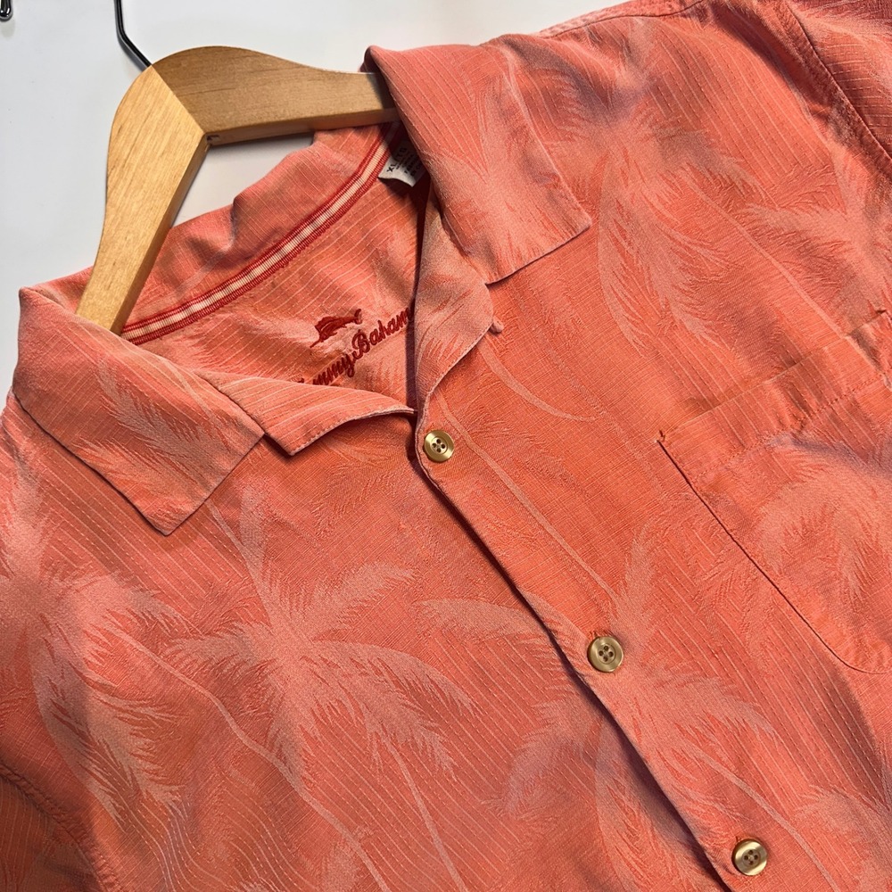 Tommy Bahama Mens XL 100% Silk Short Sleeve Palm Tree Camp Shirt Coral Orange